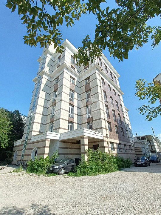 Здание (гостиница) 4300 м² в центре  фото
