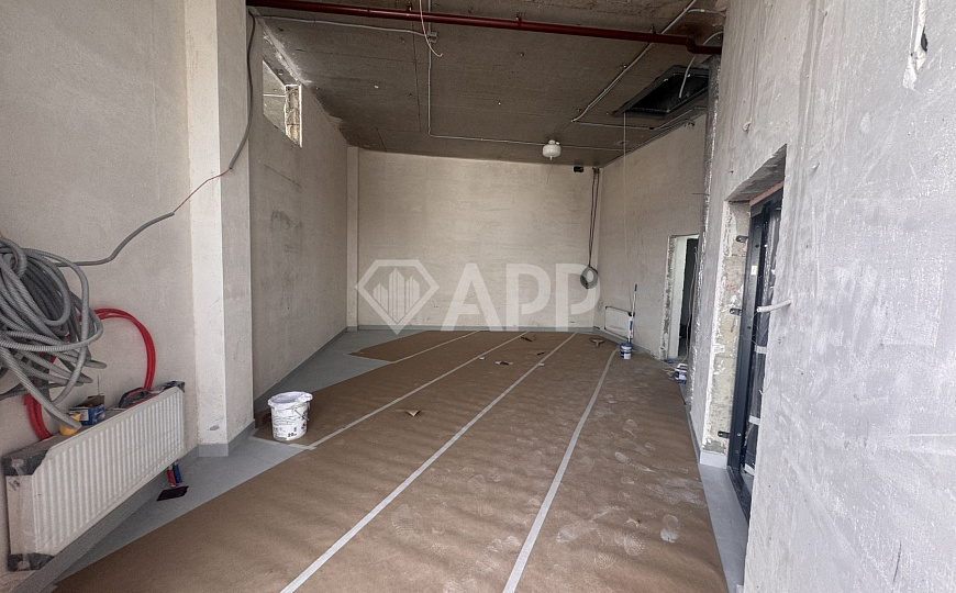 Сдаю 1 этаж с ремонтом магазин офис 60 м² фото