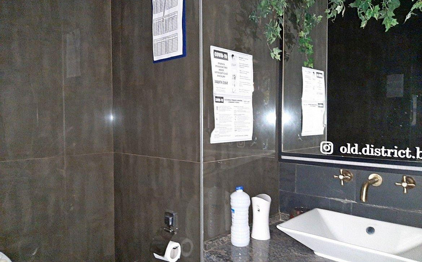 Здание 850 м2 на участке 16 соток в центре фото