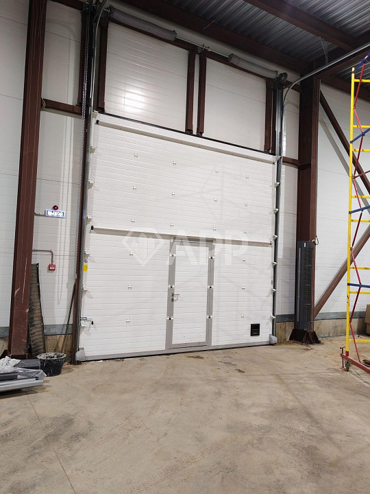 Сдам складское помещение, 1 500 м² фото