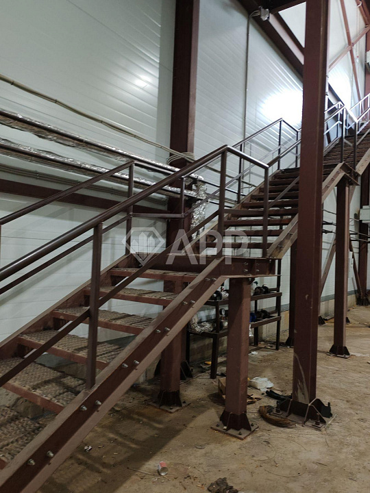 Сдам складское помещение, 1 500 м² фото