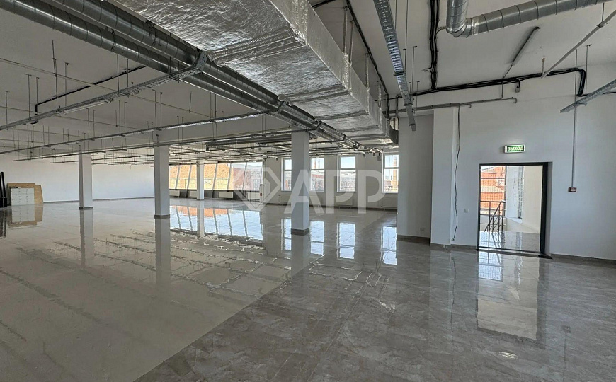 Аренда в торговом центре от 39 м² до 690 м² 500р/ м² фото