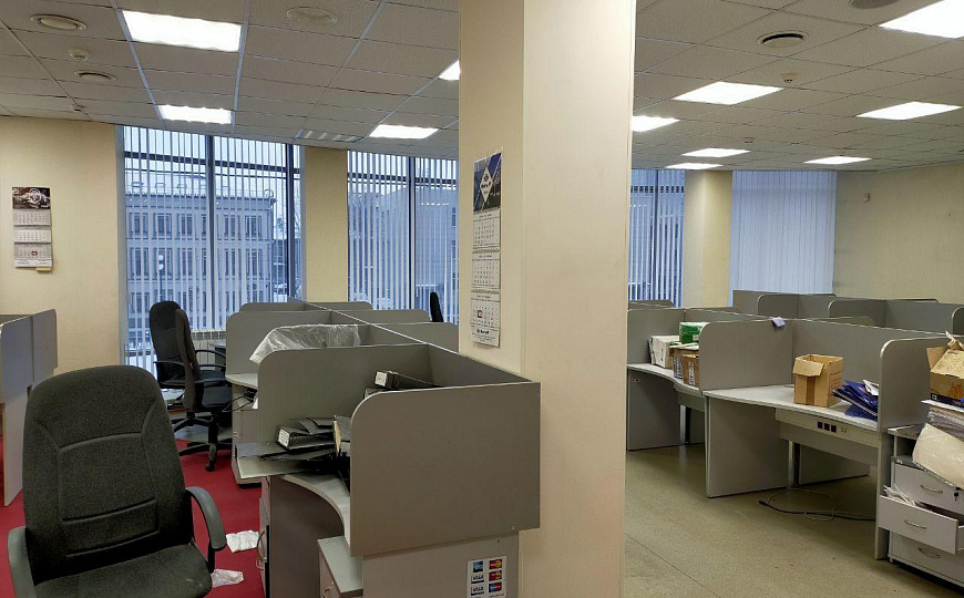Продаётся 1350м² с НДС в самом центре города фото
