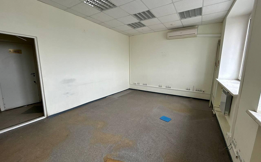 Продам здание в центре Буинска фото