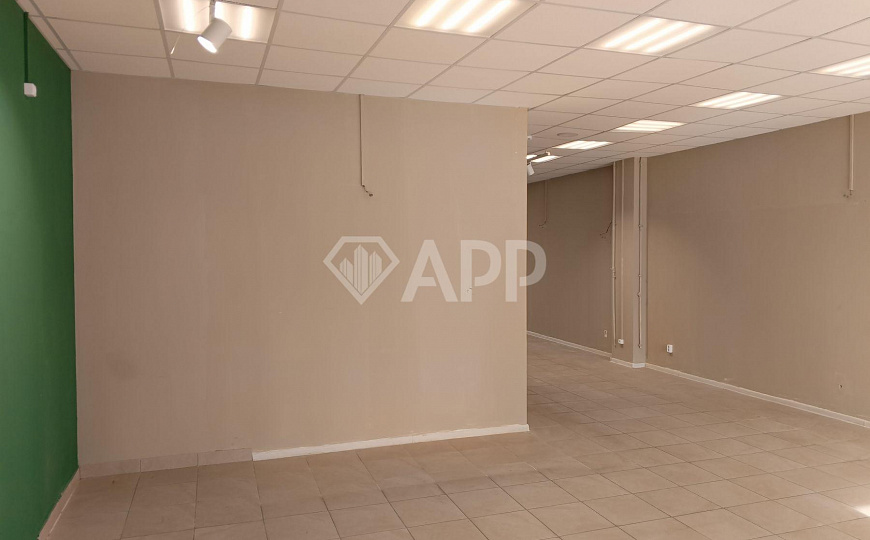 Сдам торговое помещение, 96,3 м² фото