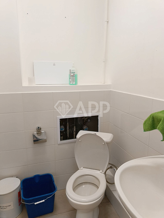 Сдам торговое помещение, 96,3 м² фото