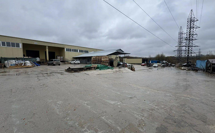 Отапливаемый склад 1 500 м². Свой пандус. Автоворота. 70 кВт. Заезд для фур фото
