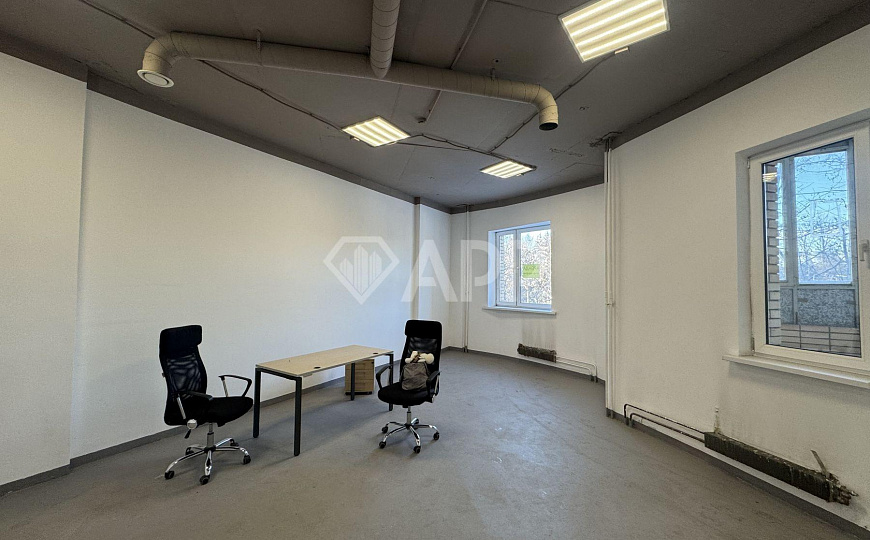 Сдам торговое помещение, 154,6 м² фото