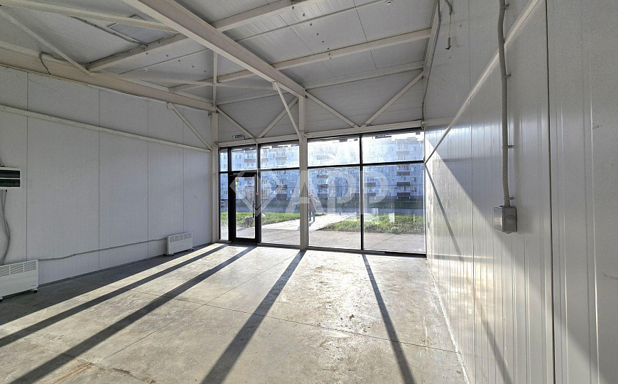 Сдам торговое помещение, 42 м² фото