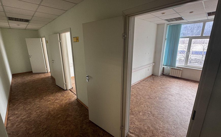 Бизнес-центр/офисный центр, 150 м² фото