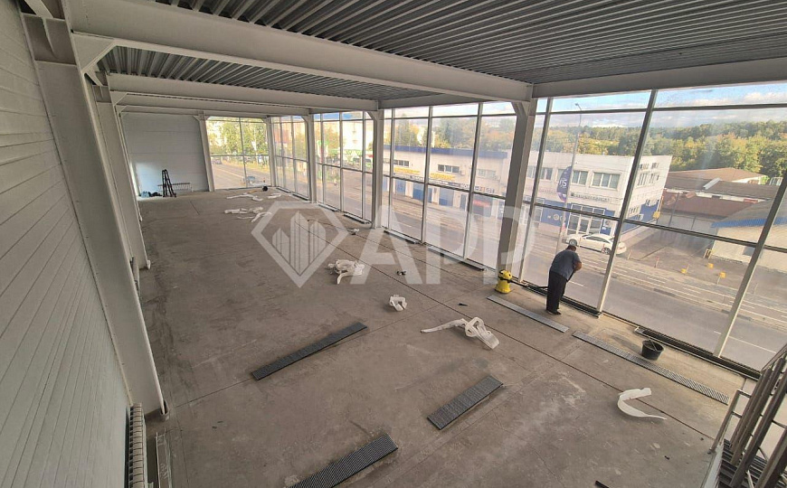 Весь 3-й этаж 217,3 м² в ЦЕНТРЕ. Панорамный обзор. Отдельный вход. Своя парковка. 160 кВт фото