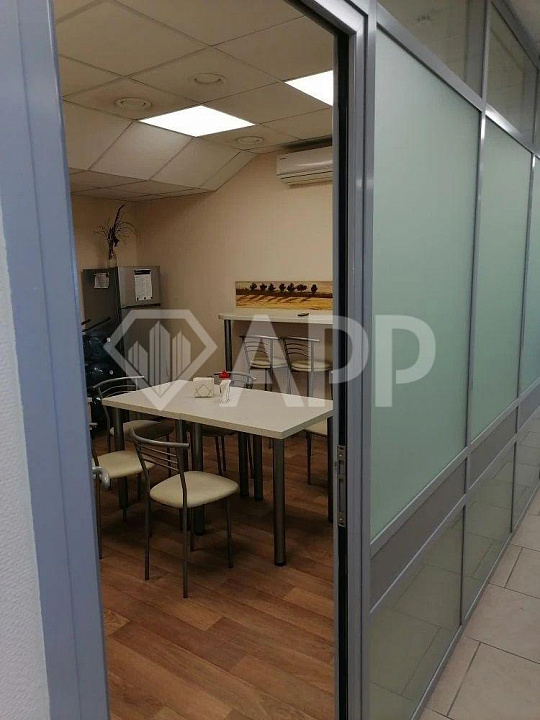 Продам офисное помещение, 700 м² фото
