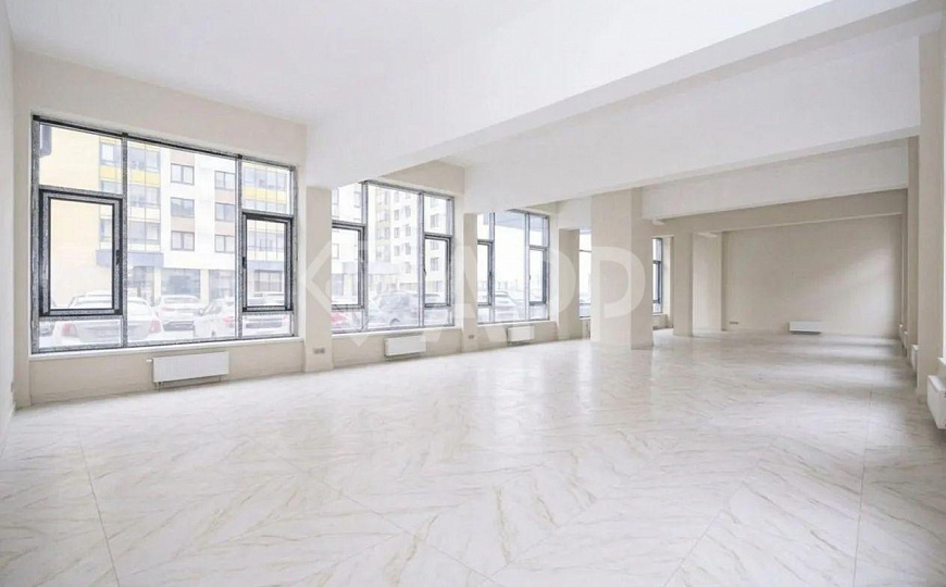 Продаю 245м²! фото