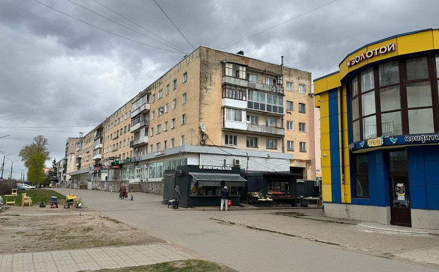 Сдам торговое помещение, 190 м²  фото