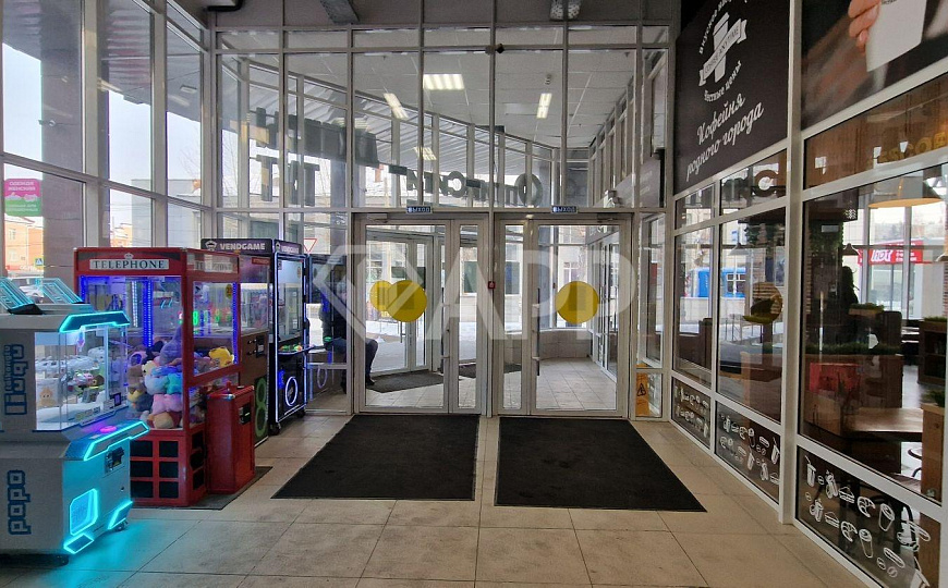 ТК "На Лобкова" 1 этаж/Торговля, услуги от 13-200 м2 фото