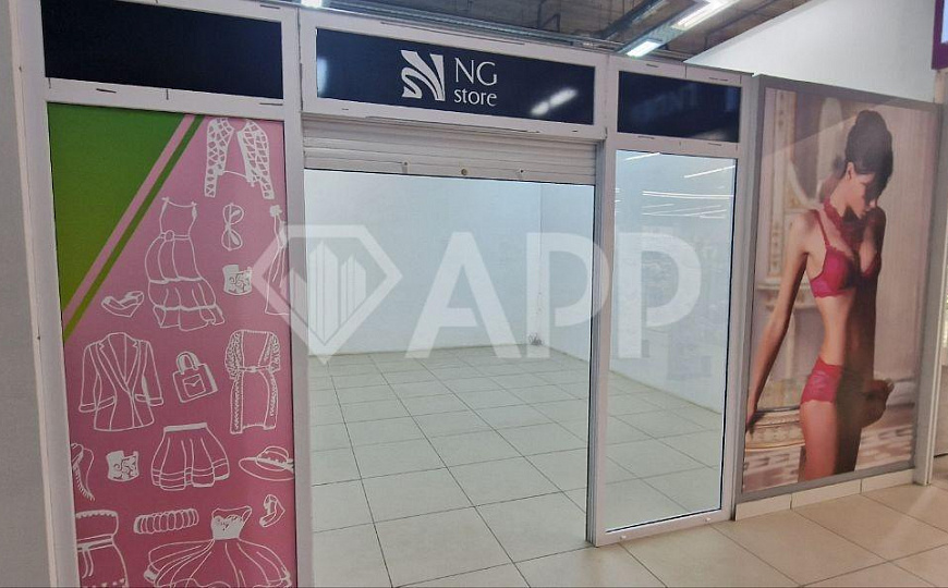 ТК "На Лобкова" 1 этаж/Торговля, услуги от 13-200 м2 фото