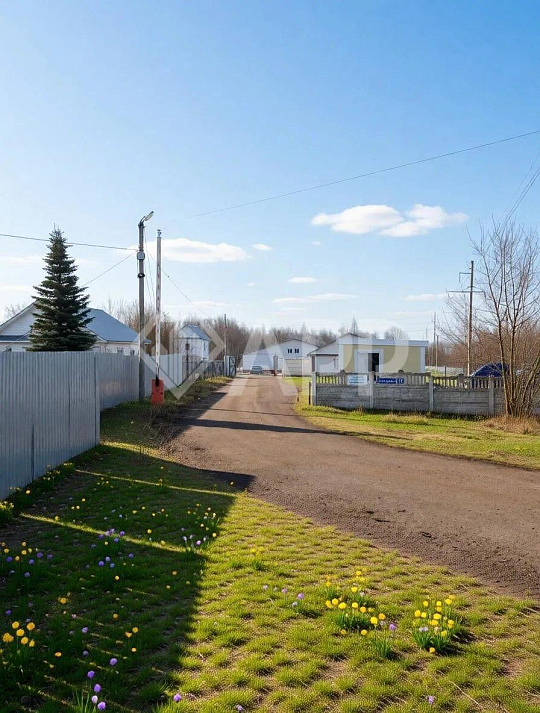 В продаже промышленная база фото