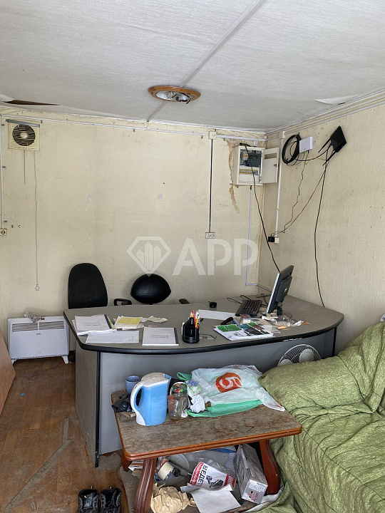 В продаже промышленная база фото