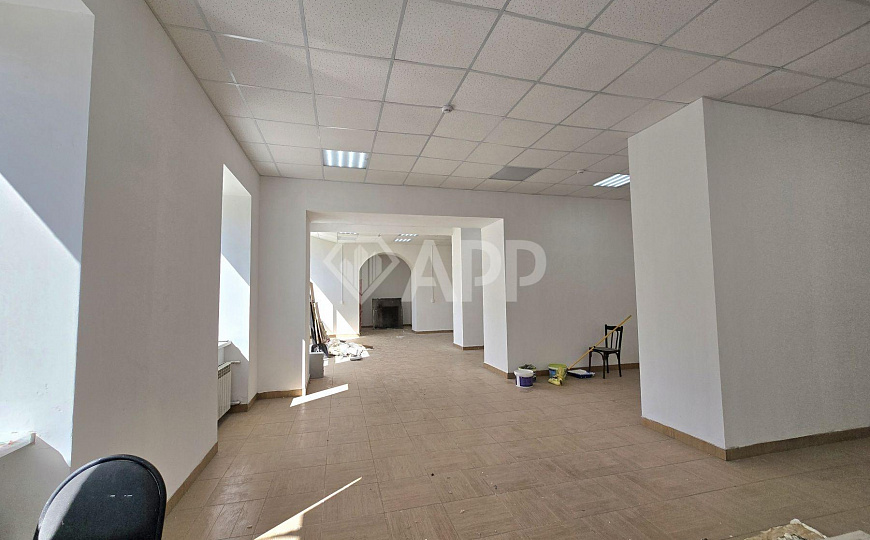 Сдам торговое помещение, 160 м² фото