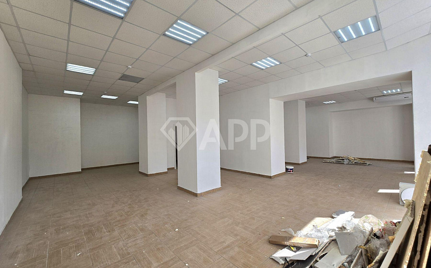 Сдам торговое помещение, 160 м² фото