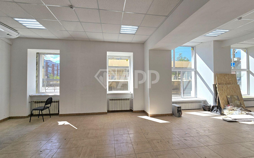 Сдам торговое помещение, 160 м² фото
