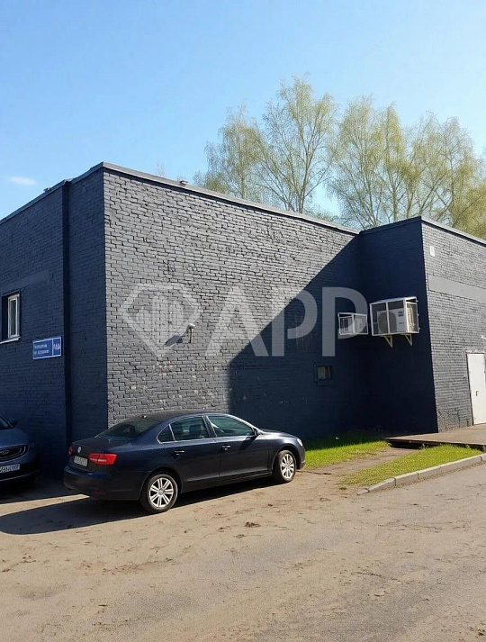 Продажа здания с арендатором "Чижик" фото