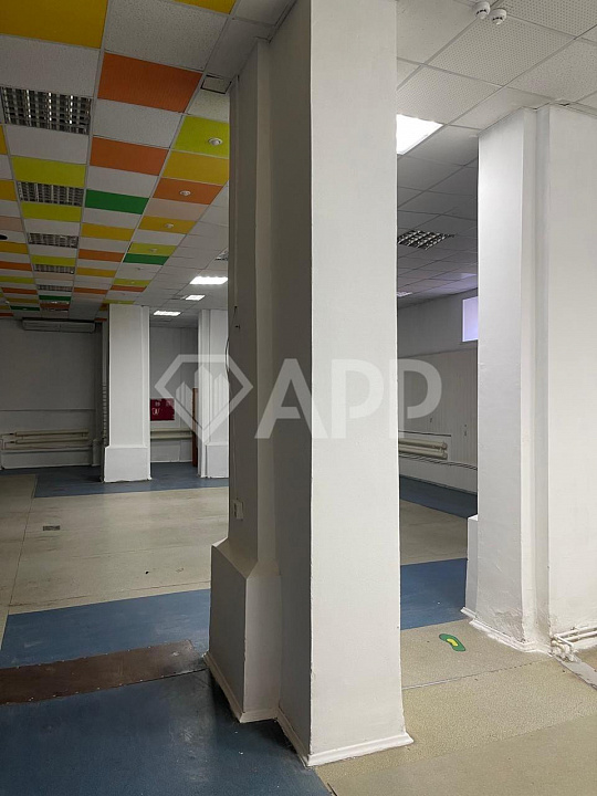 Продаю ТК на Б. Хмельницкого, 580 м2 фото