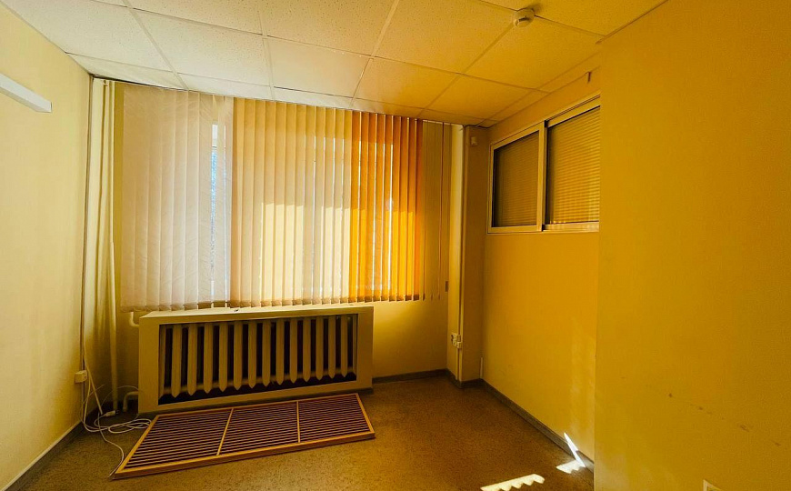 Сдам помещение на 1 линии 219м² фото