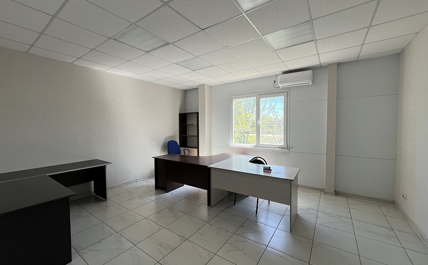 Сдаю складское помещение с офисом на 1-й линии, 648 м² фото