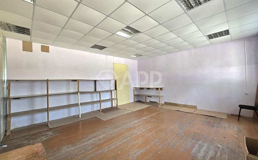 Продам отдельно стоящее здание с земельным участком, 1 462 м² фото