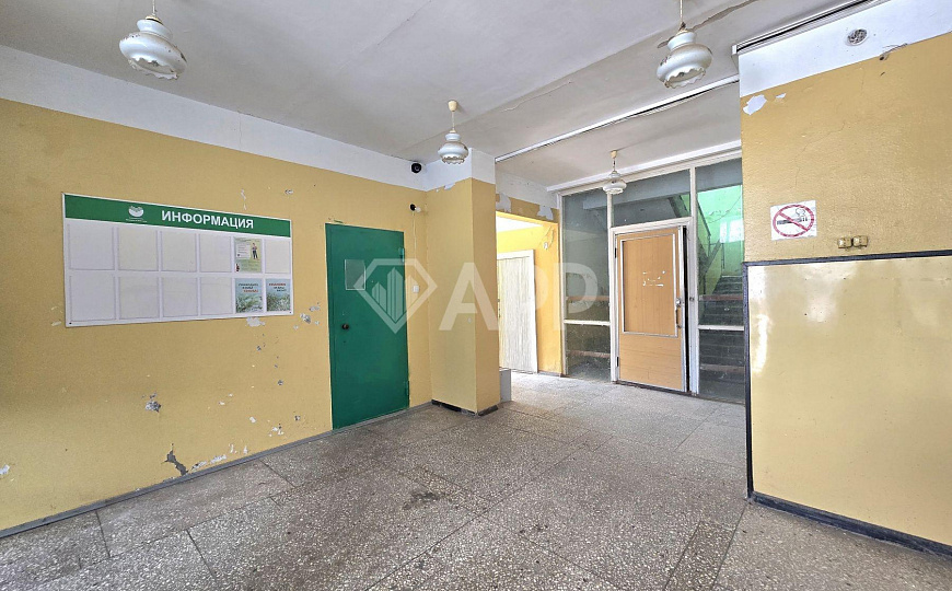 Продам отдельно стоящее здание с земельным участком, 1 462 м² фото