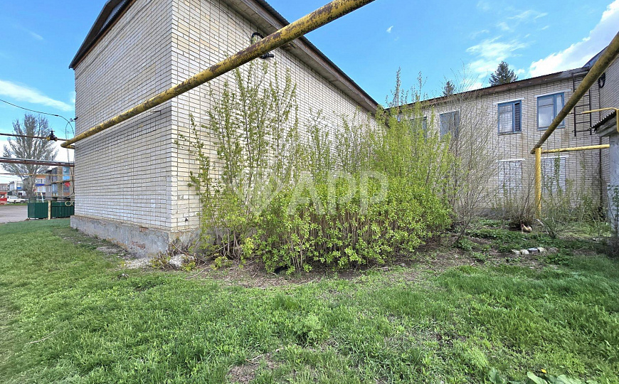 Продам отдельно стоящее здание с земельным участком, 1 462 м² фото