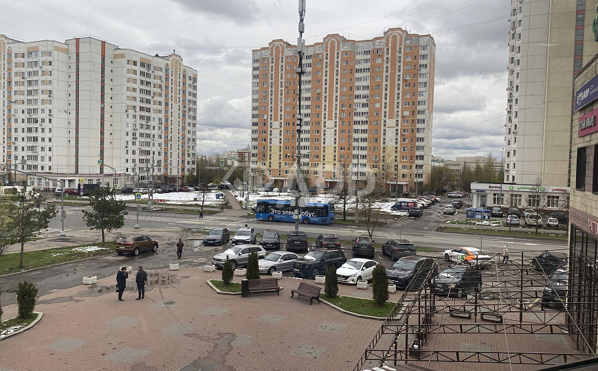 Сдам помещение в ТЦ, 311 м² фото