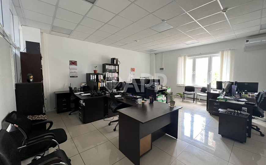 Сдаю офис с ремонтом на 1 линии в современном БЦ, 54 м² фото
