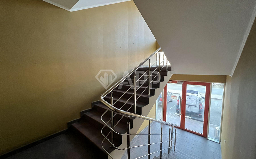 Сдаю офис ремонтом на первой линии ул. Московская, 57 м² фото