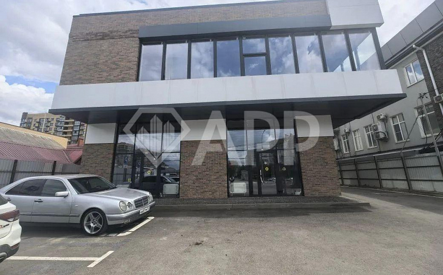 Сдаю здание медицина магазин от 550 до 1283.8 м² фото