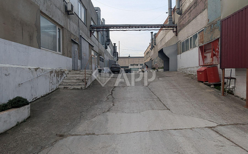 Сдам производственное помещение, 1 000 м² фото