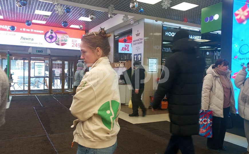 Сдается псн 600 метров в популярном ТЦ, проходимость 17 000 человек в день фото