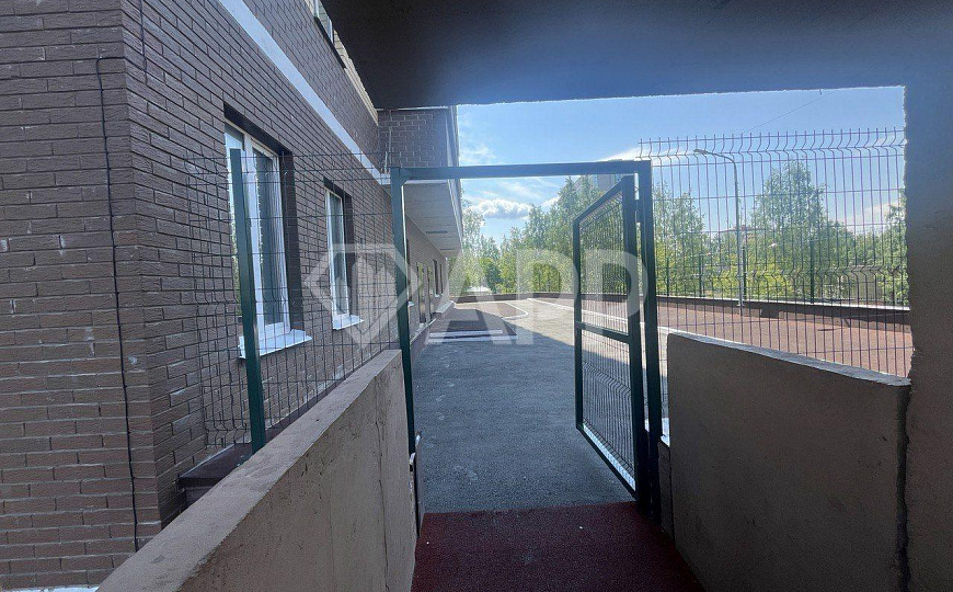 Офис в новостройке, ЖК Огни Ижевска, 100.7 м² фото