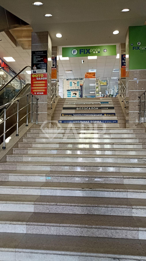 Сдаю в аренду 48 м² около магазина Пятёрочка с большим трафиком фото