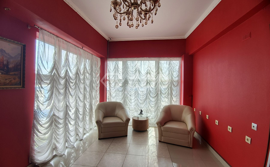 Продаю гостиницу с сетевым арендатором в центре, 585 м² фото