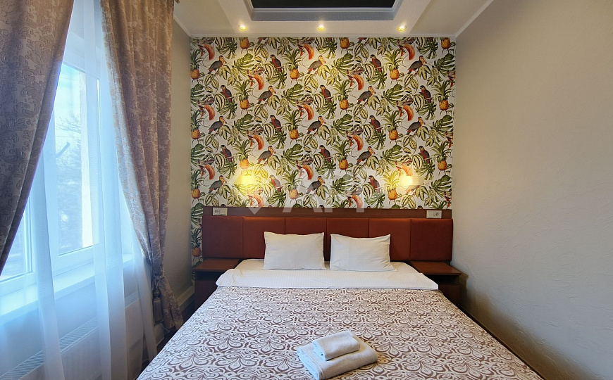 Продаю гостиницу с сетевым арендатором в центре, 585 м² фото