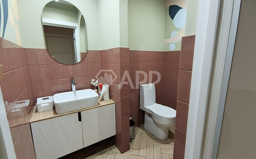 Сдаю 1 этаж 1 линия с ремонтом , 90,6 м² фото