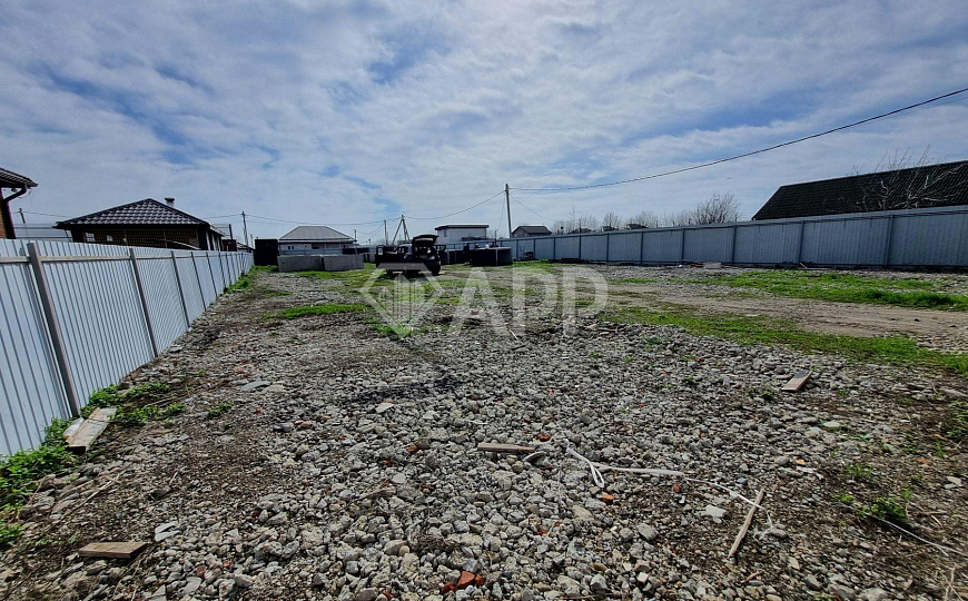 Сдаю земельный участок, 1 200 м² фото