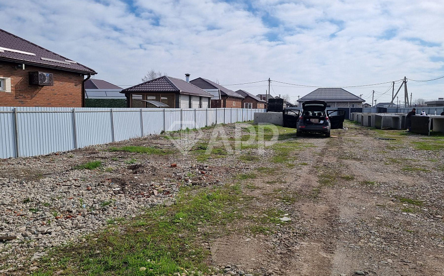 Сдаю земельный участок, 1 200 м² фото