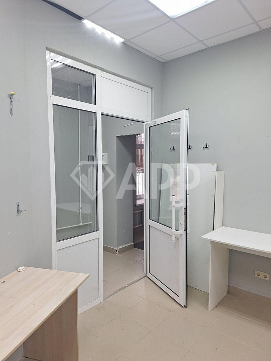Сдам помещение на первой линии, 30м² фото