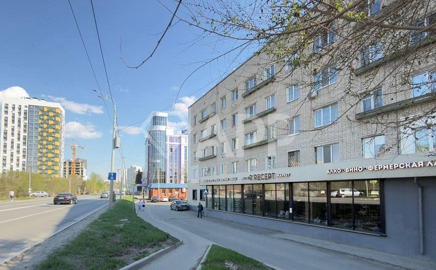 Сдам 417 м², 1я линия на трафике  фото