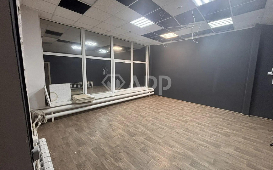 Сдам торговое помещение, 100 м² фото