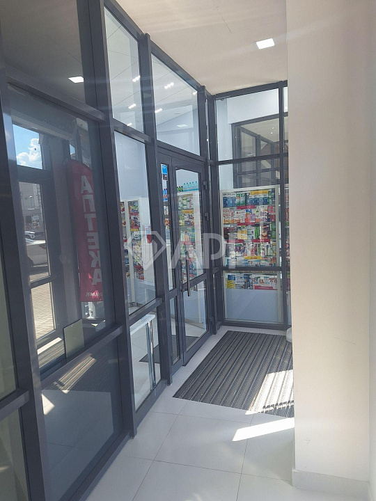 Сдам помещение в новом бизнес центре, 500 м² фото