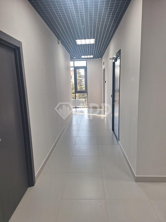 Сдам помещение в новом бизнес центре, 500 м² фото